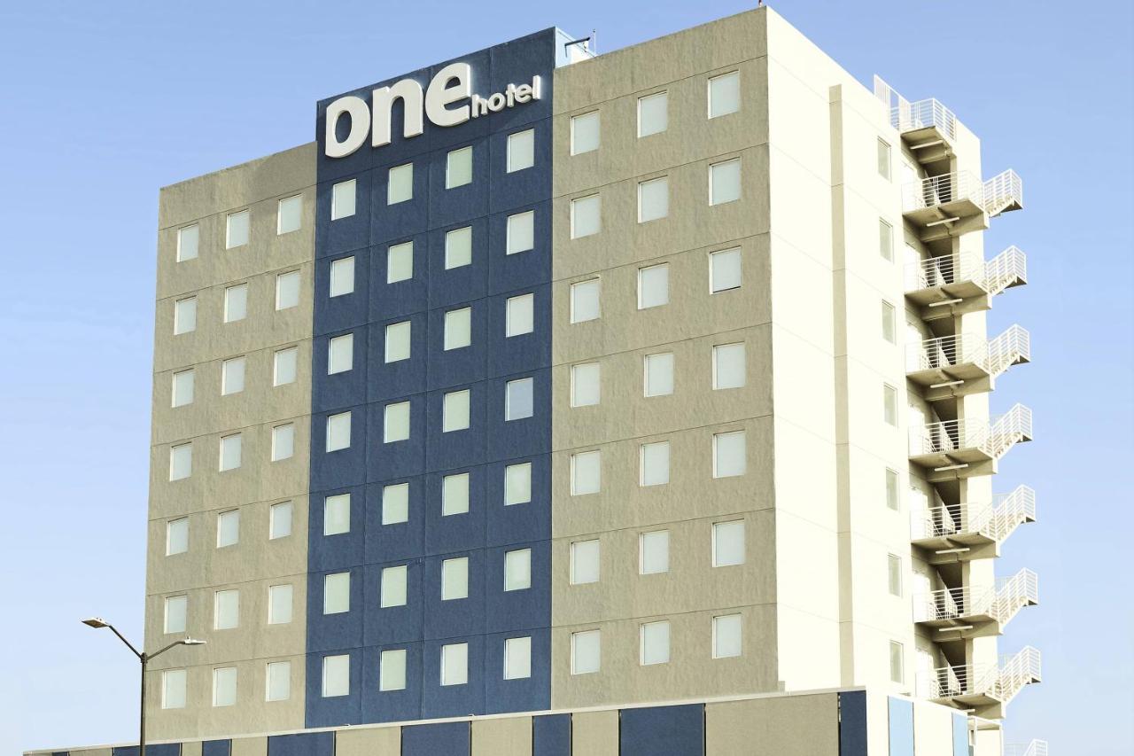 One Tijuana Otay Hotel Exterior photo